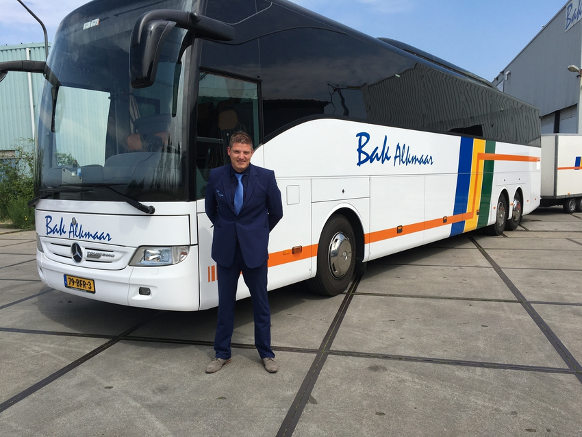 Wat kost een touringcar huren met chauffeur?