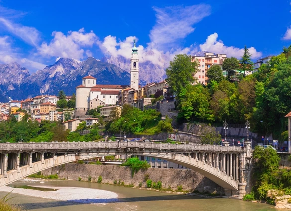 Busreis 10 dagen Italiaanse Meren & de Dolomieten
