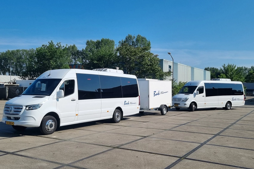 bus huren voor 30 personen met chauffeur