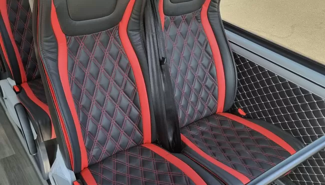 Met een kleine groep op stap? Huur een Midi bus