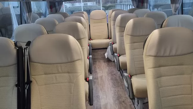 Een dubbeldekker bus huren bij Bak Reizen Alkmaar