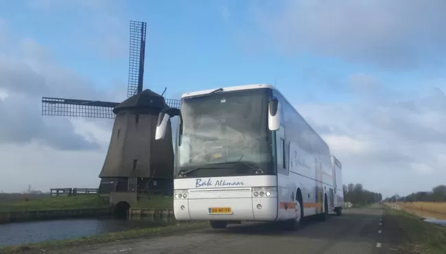 Wilt u een bus huren met chauffeur?