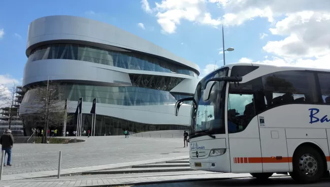 Wilt u een bus huren met chauffeur?